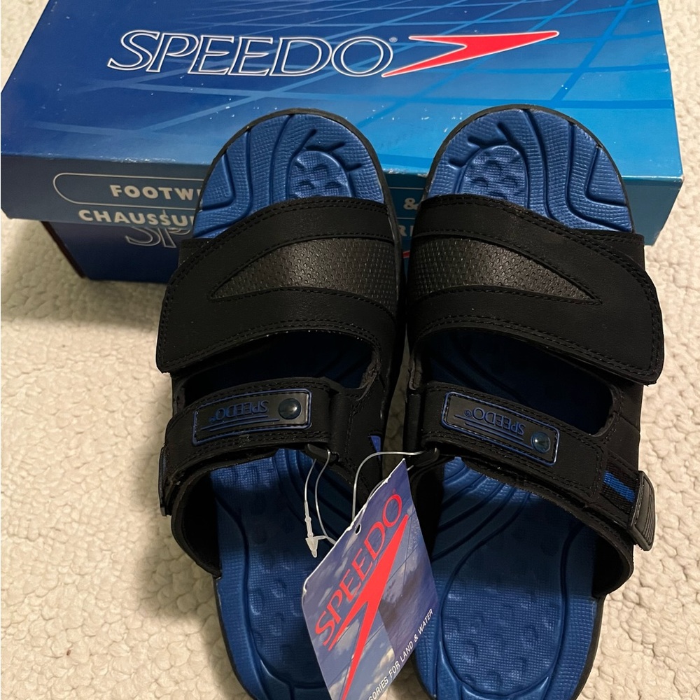 New in Box - Speedo Black and Blue Men’s Size 9 Sandwalker Slide II